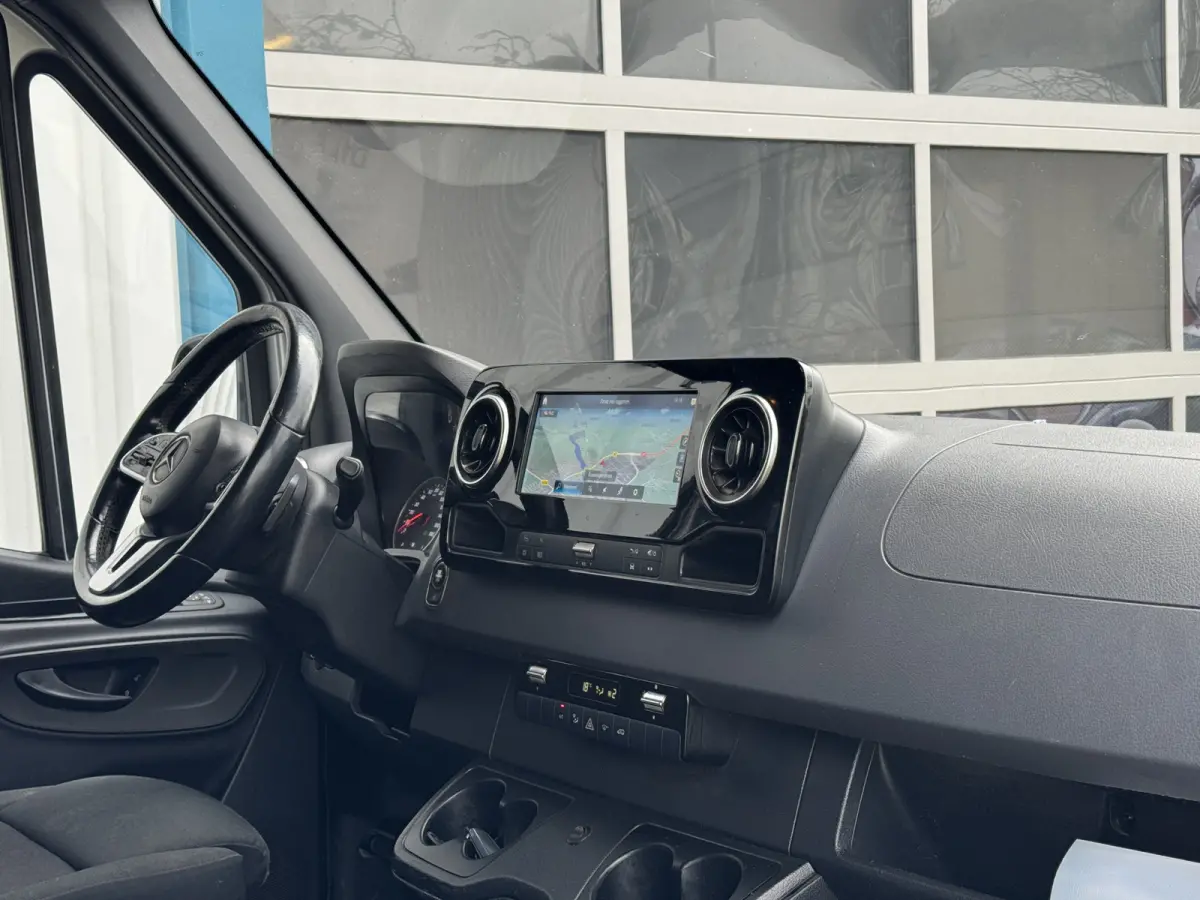 319 3.0 CDI L2H2 LED / D-schuifdeur / Navi / 6-Cilinder / Unieke inbouw / Camera / Carplay / DAB / En nog veel meer!