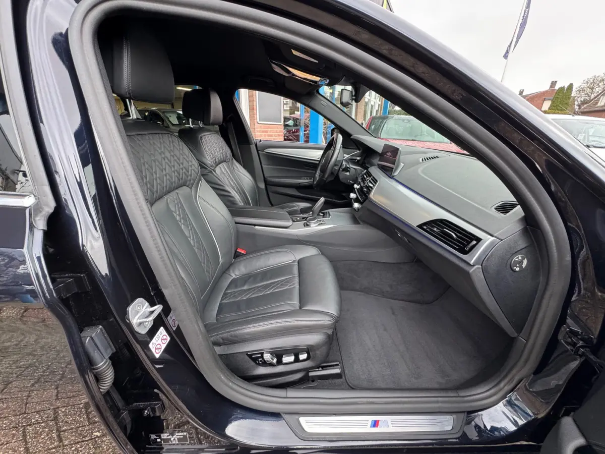 530e M-Pakket 2019 NAVI LEDER CAMERA LM NAP!