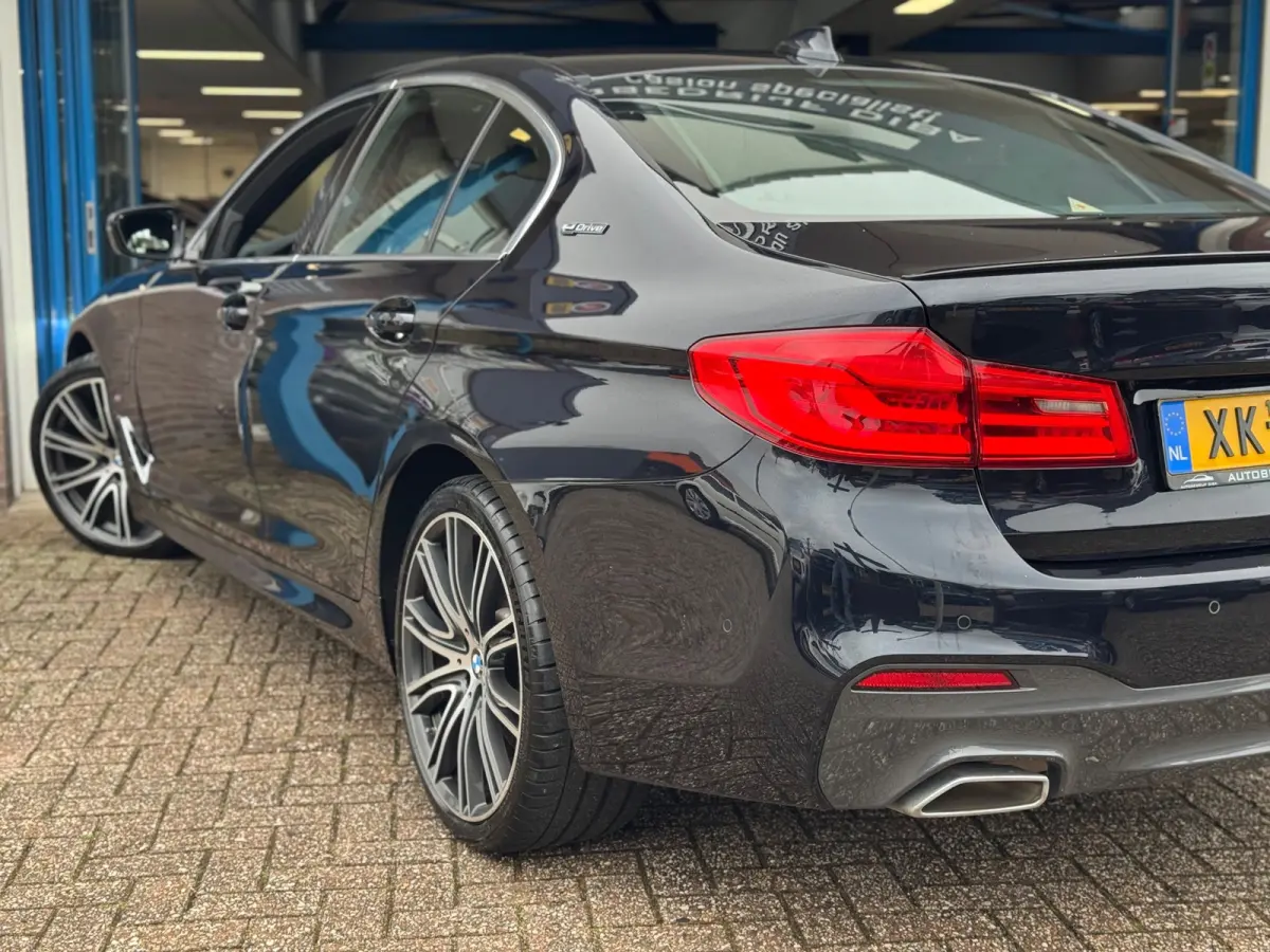 530e M-Pakket 2019 NAVI LEDER CAMERA LM NAP!