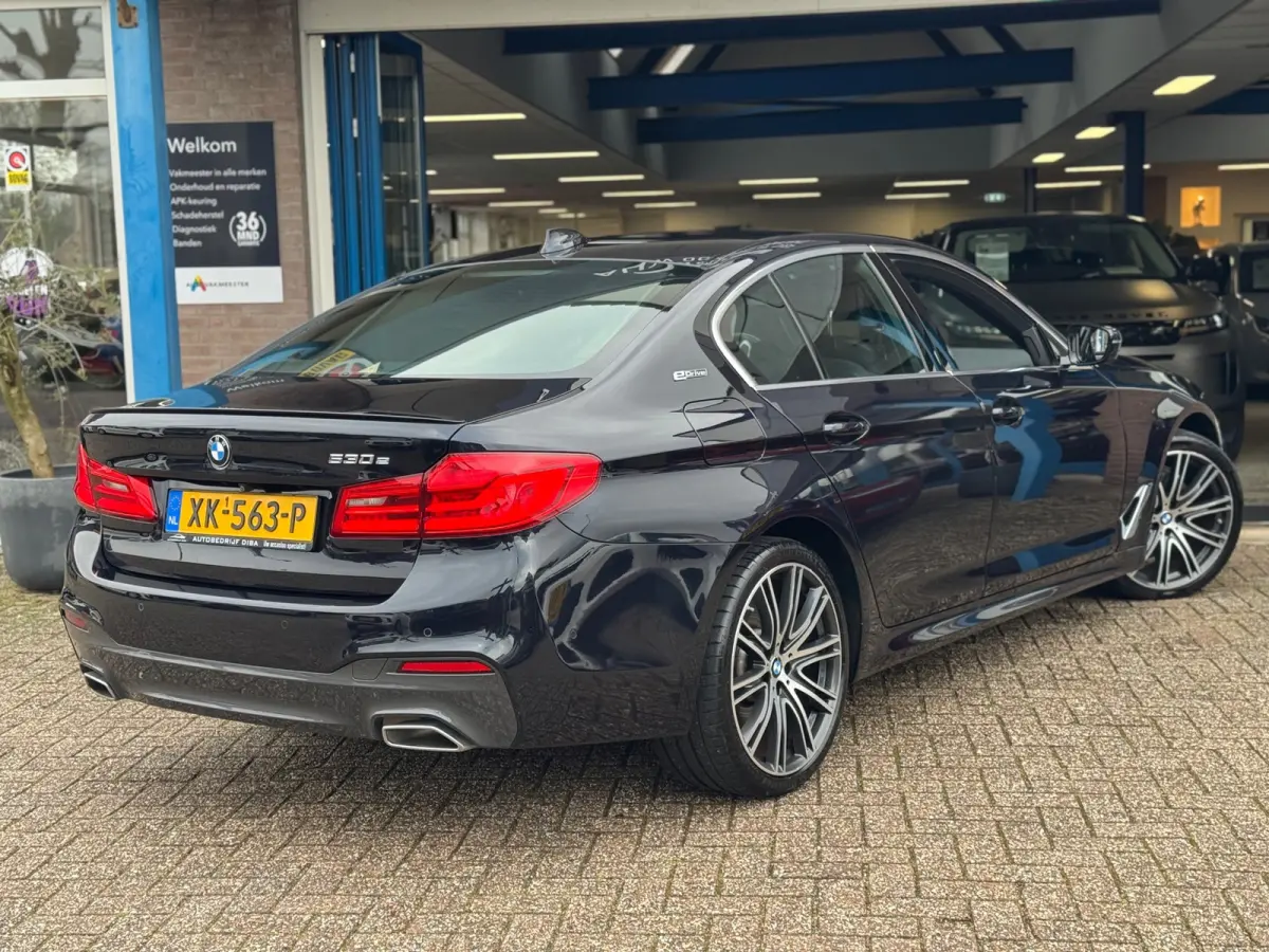 530e M-Pakket 2019 NAVI LEDER CAMERA LM NAP!