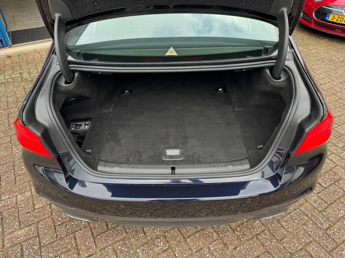 530e M-Pakket 2019 NAVI LEDER CAMERA LM NAP!