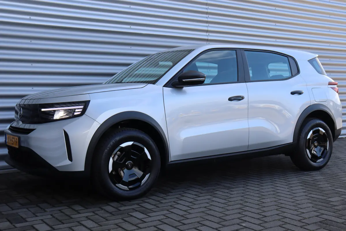44KWH 113PK EDITION AUTOMAAT / AIRCO / LED / PDC / BLUETOOTH / CRUISECONTROL / 1E EIGENAAR / NIEUWSTAAT !!