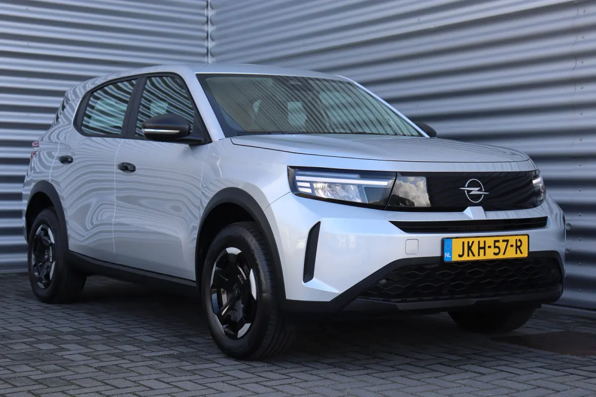 44KWH 113PK EDITION AUTOMAAT / AIRCO / LED / PDC / BLUETOOTH / CRUISECONTROL / 1E EIGENAAR / NIEUWSTAAT !!
