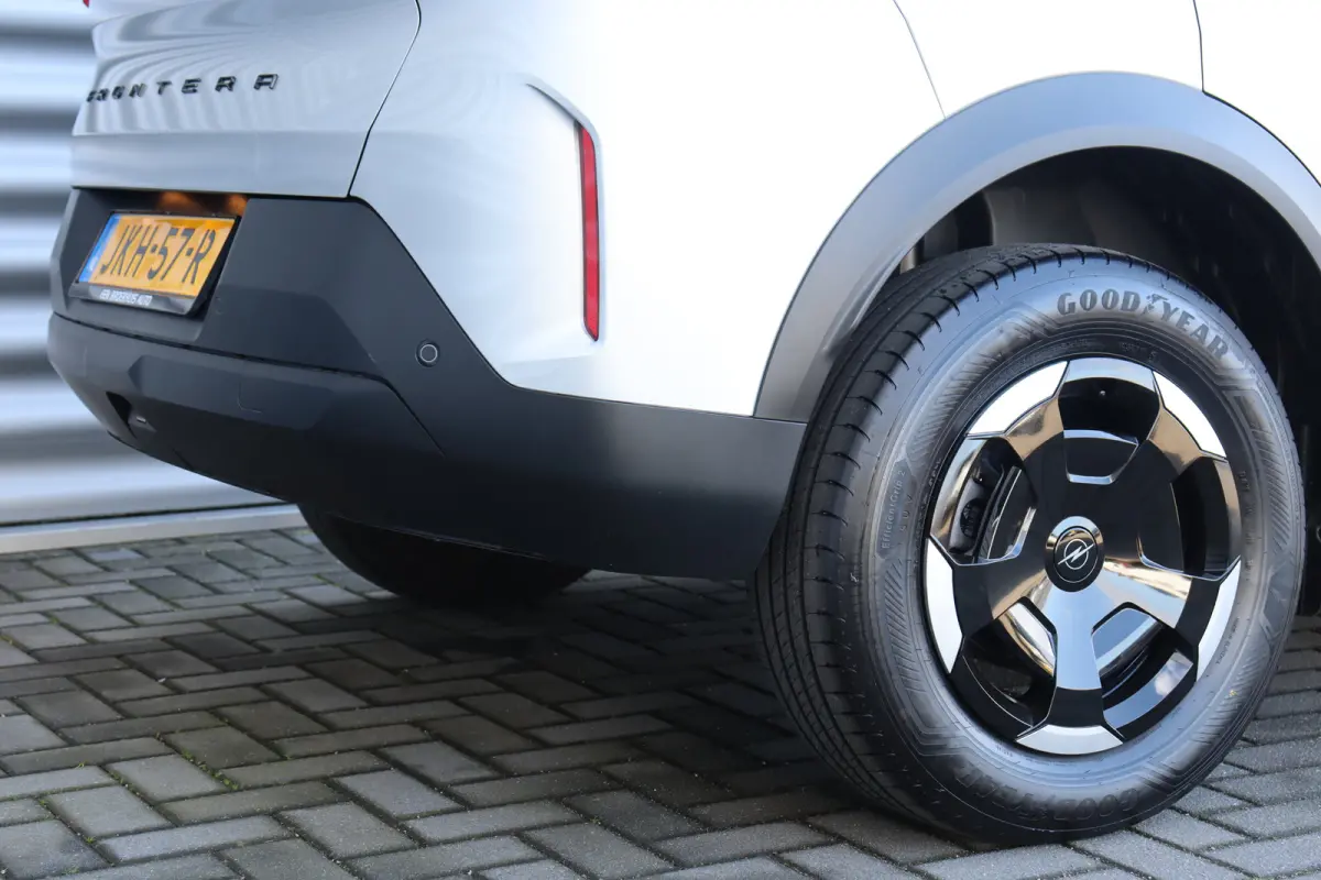 44KWH 113PK EDITION AUTOMAAT / AIRCO / LED / PDC / BLUETOOTH / CRUISECONTROL / 1E EIGENAAR / NIEUWSTAAT !!