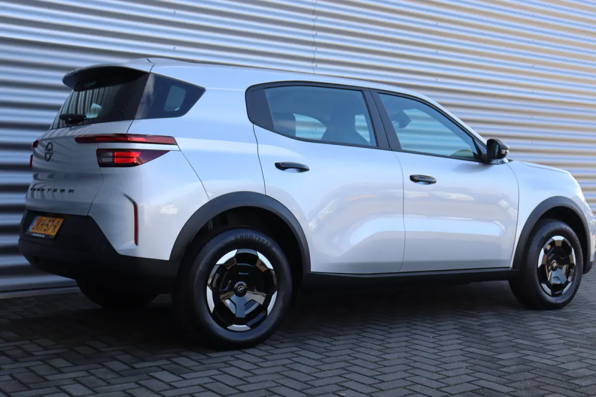 44KWH 113PK EDITION AUTOMAAT / AIRCO / LED / PDC / BLUETOOTH / CRUISECONTROL / 1E EIGENAAR / NIEUWSTAAT !!