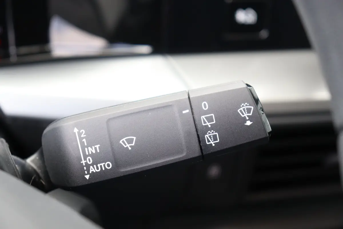 44KWH 113PK EDITION AUTOMAAT / AIRCO / LED / PDC / BLUETOOTH / CRUISECONTROL / 1E EIGENAAR / NIEUWSTAAT !!