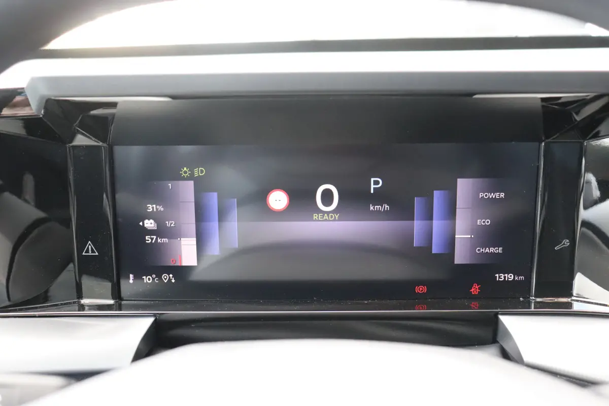 44KWH 113PK EDITION AUTOMAAT / AIRCO / LED / PDC / BLUETOOTH / CRUISECONTROL / 1E EIGENAAR / NIEUWSTAAT !!