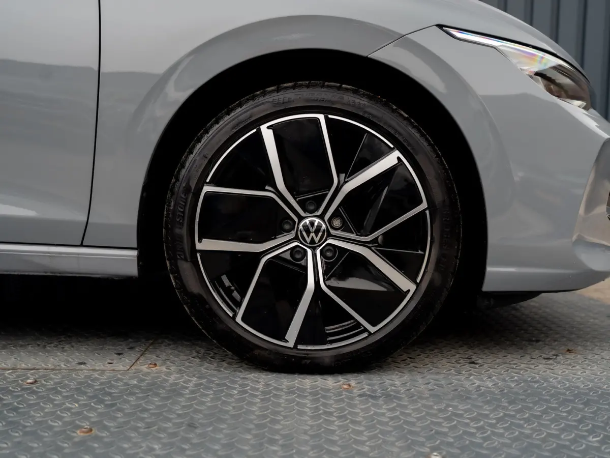 1.5 eTSI 50 Edition | Panodak | Trekhaak wegkl. | Stoelgeheugen | Side Assist | Head Up | IQ Light | Prijs Rijklaar!!