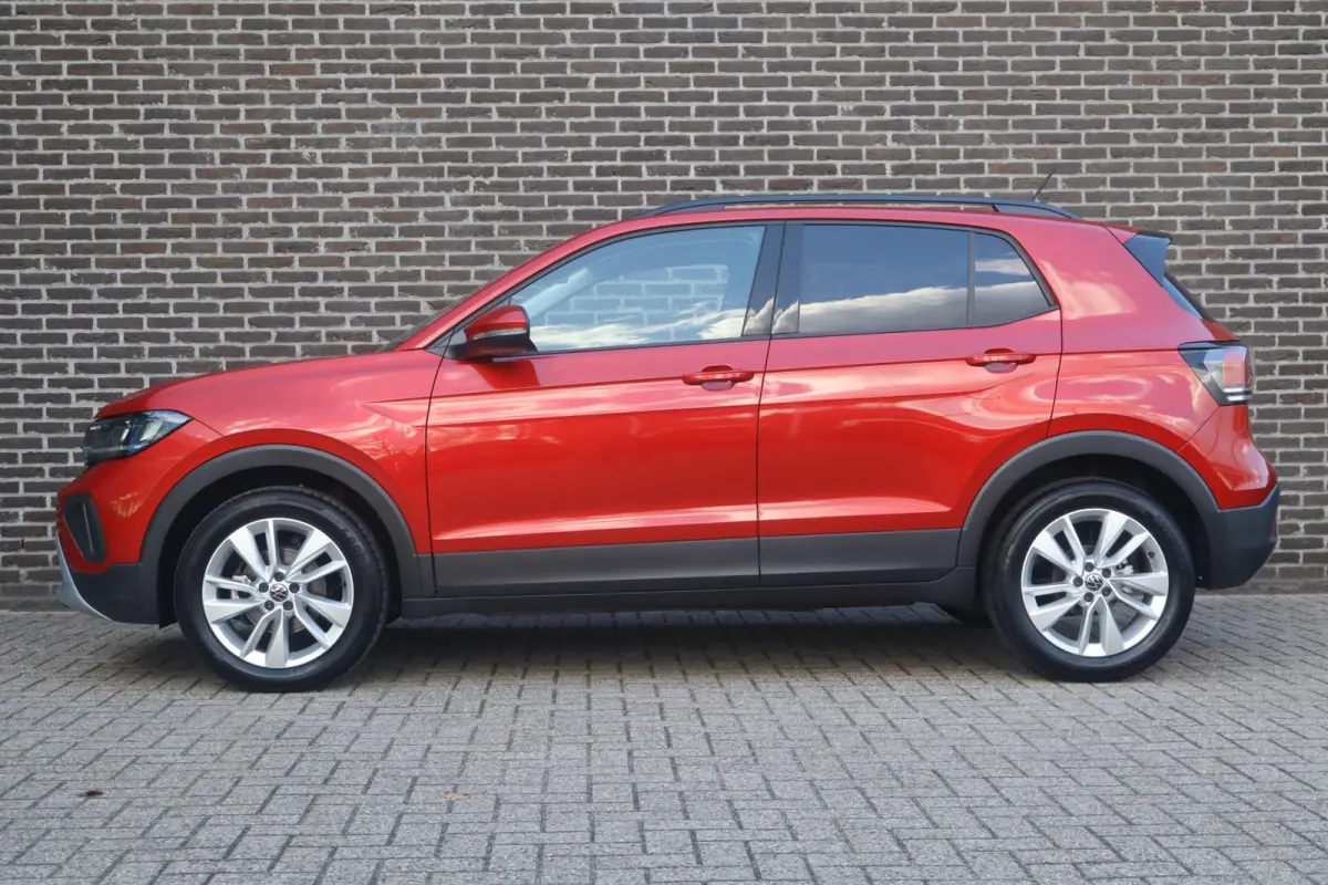 1.0 TSI 115pk Life Edition | Achteruitrijcamera | Navigatie | App Connect