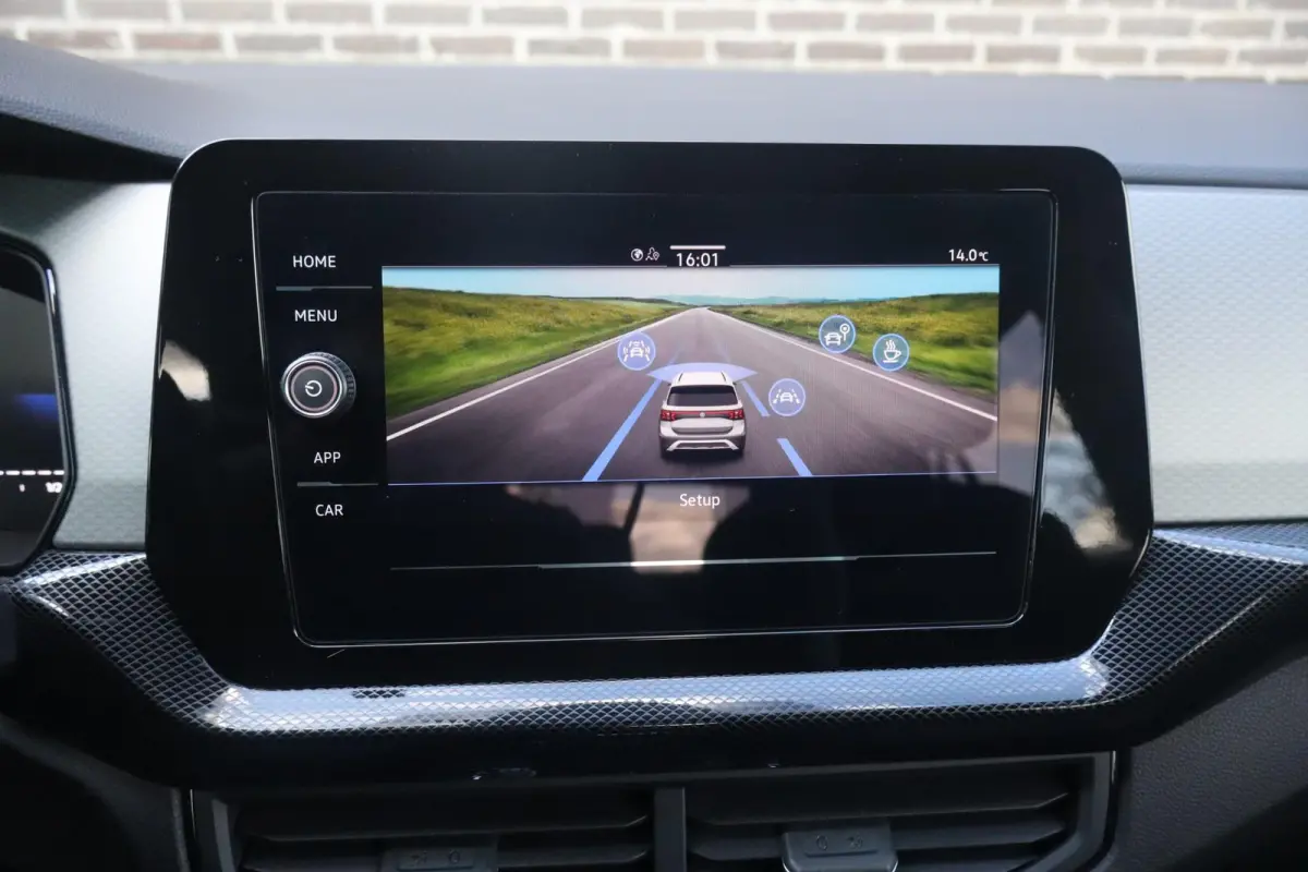 1.0 TSI 115pk Life Edition | Achteruitrijcamera | Navigatie | App Connect