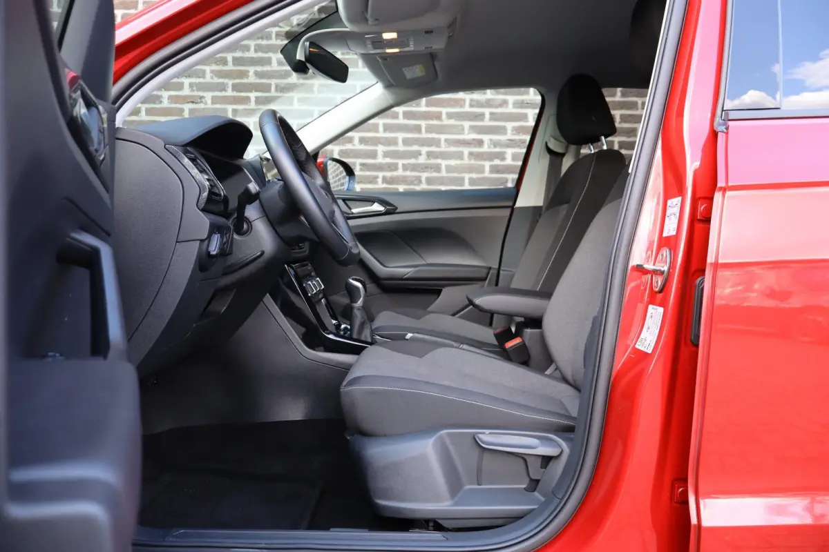 1.0 TSI 115pk Life Edition | Achteruitrijcamera | Navigatie | App Connect