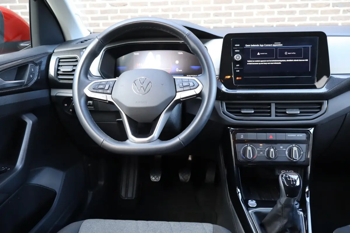 1.0 TSI 115pk Life Edition | Achteruitrijcamera | Navigatie | App Connect