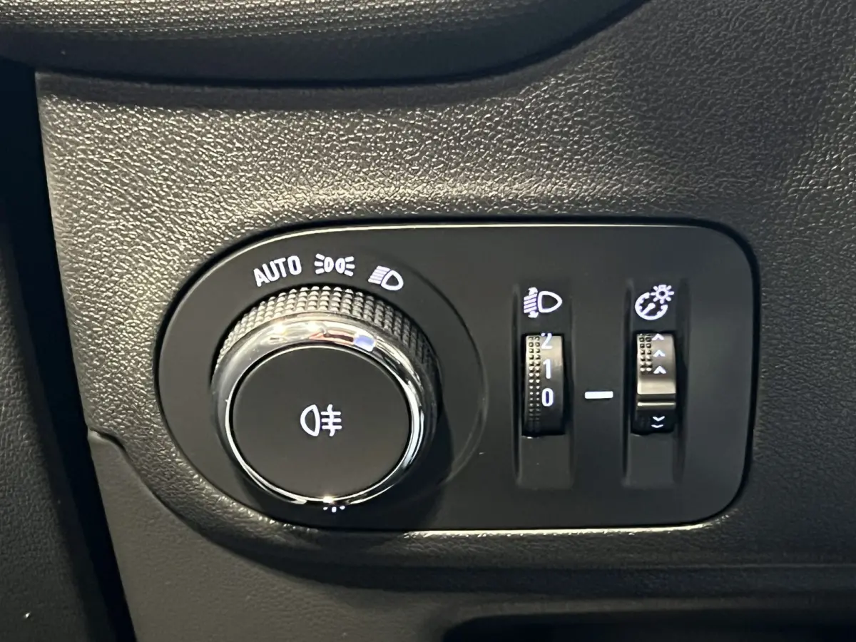 1.2 Turbo Edition 2020 | Dealer Onderhouden | Android Auto/Apple Carplay | LM Velgen 16" | Cruise Control | LED Koplampen | Airco |