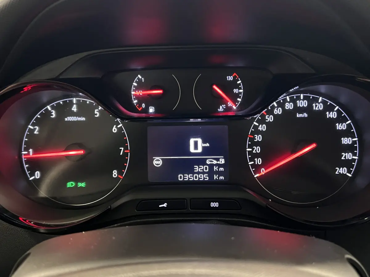 1.2 Turbo Edition 2020 | Dealer Onderhouden | Android Auto/Apple Carplay | LM Velgen 16" | Cruise Control | LED Koplampen | Airco |