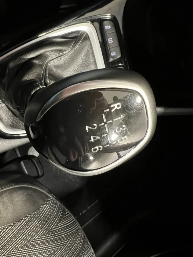 1.2 Turbo Edition 2020 | Dealer Onderhouden | Android Auto/Apple Carplay | LM Velgen 16" | Cruise Control | LED Koplampen | Airco |
