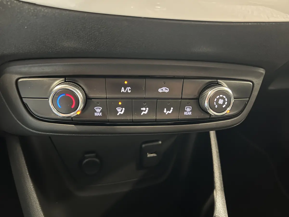 1.2 Turbo Edition 2020 | Dealer Onderhouden | Android Auto/Apple Carplay | LM Velgen 16" | Cruise Control | LED Koplampen | Airco |