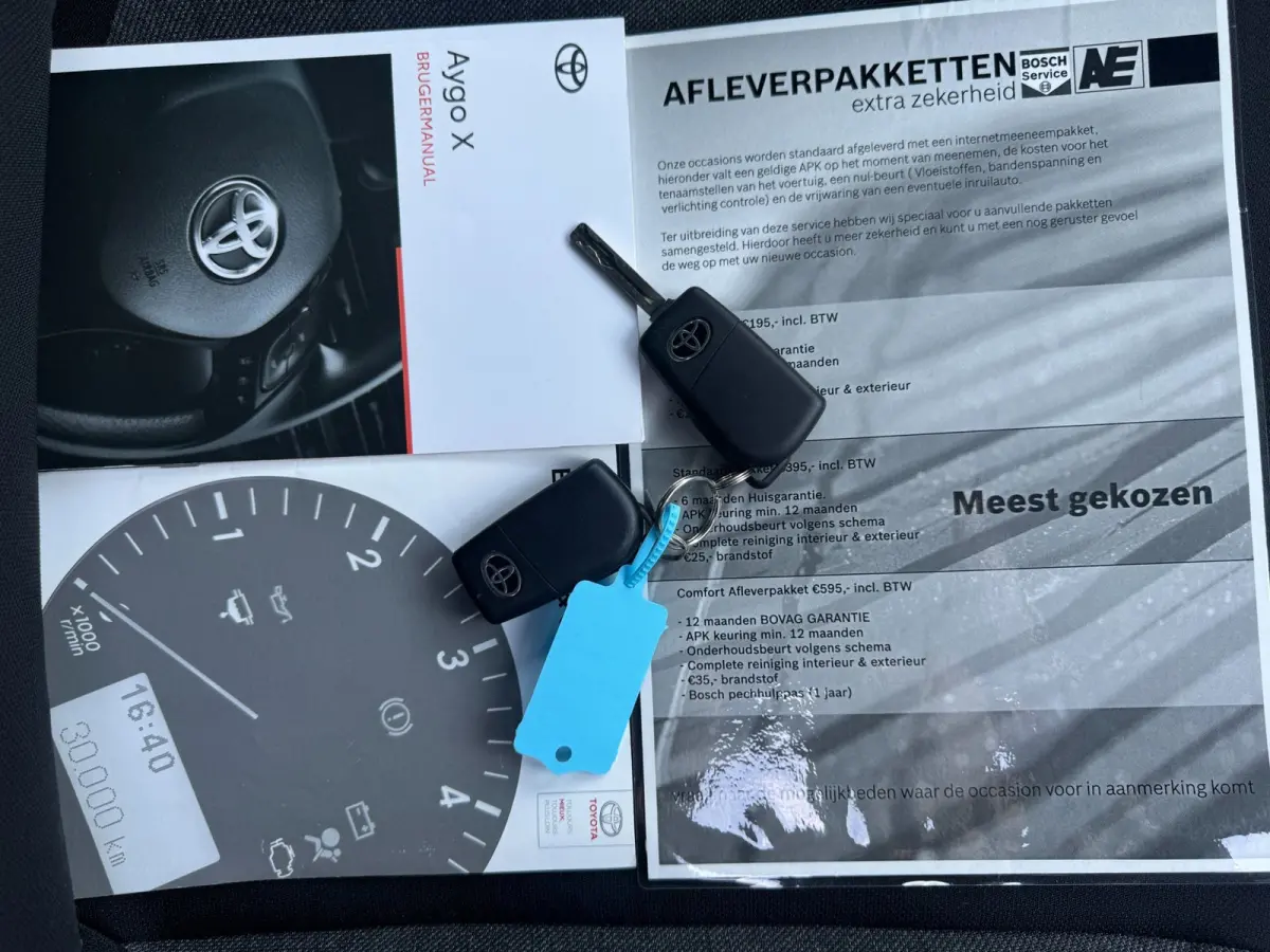 1.0 VVT-i MT Pulse Active CAMERA / ACC / LMV 17 INCH / LEDKOPLAMPEN / HOGE INSTAP / ZEER NETJES