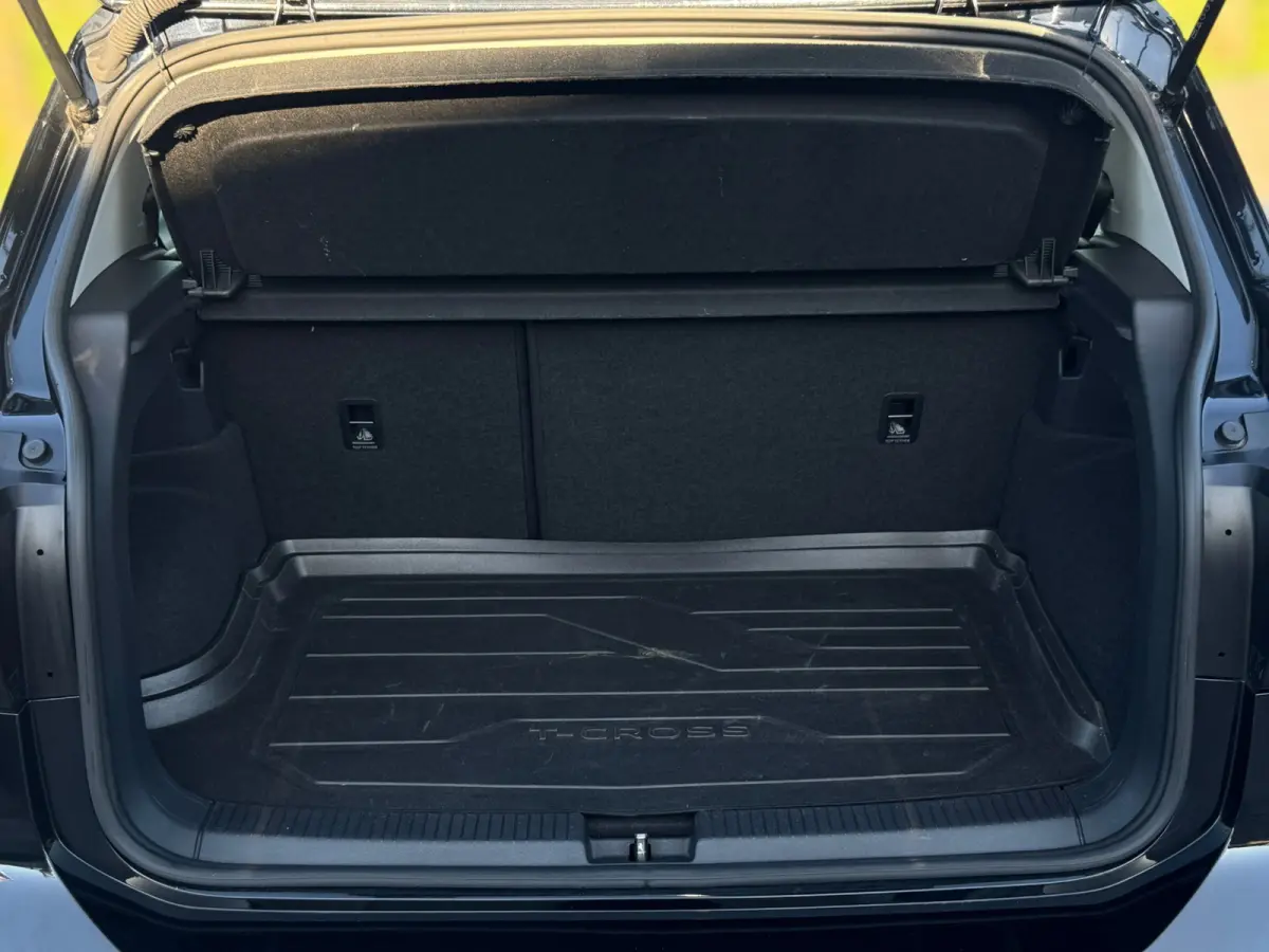 1.0 TSI Life CAMERA / PDC VOOR & ACHTER / CARPLAY / STOELVERWARMING / CLIMATE CONTROL / ELEKTR. INKLAPB SPIEGEL