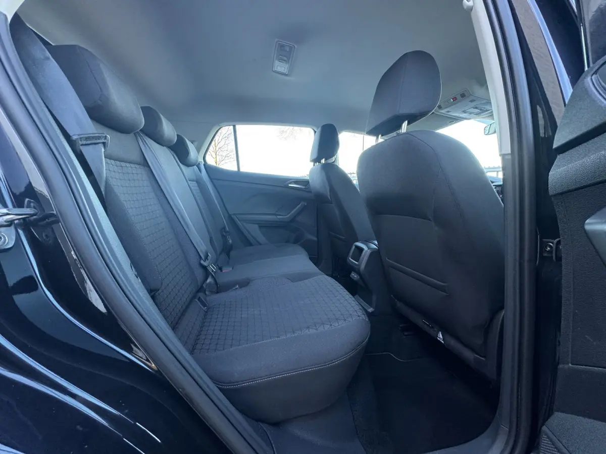 1.0 TSI Life CAMERA / PDC VOOR & ACHTER / CARPLAY / STOELVERWARMING / CLIMATE CONTROL / ELEKTR. INKLAPB SPIEGEL
