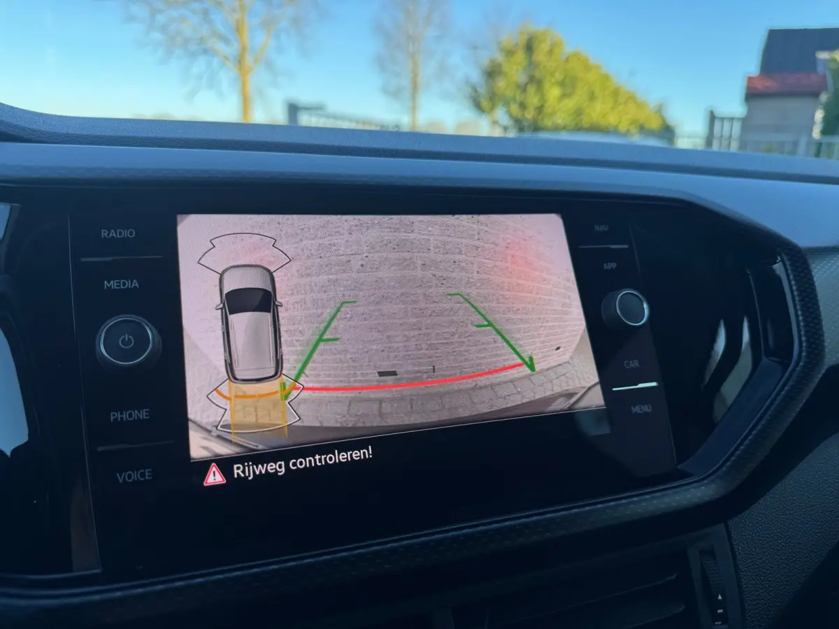 1.0 TSI Life CAMERA / PDC VOOR & ACHTER / CARPLAY / STOELVERWARMING / CLIMATE CONTROL / ELEKTR. INKLAPB SPIEGEL
