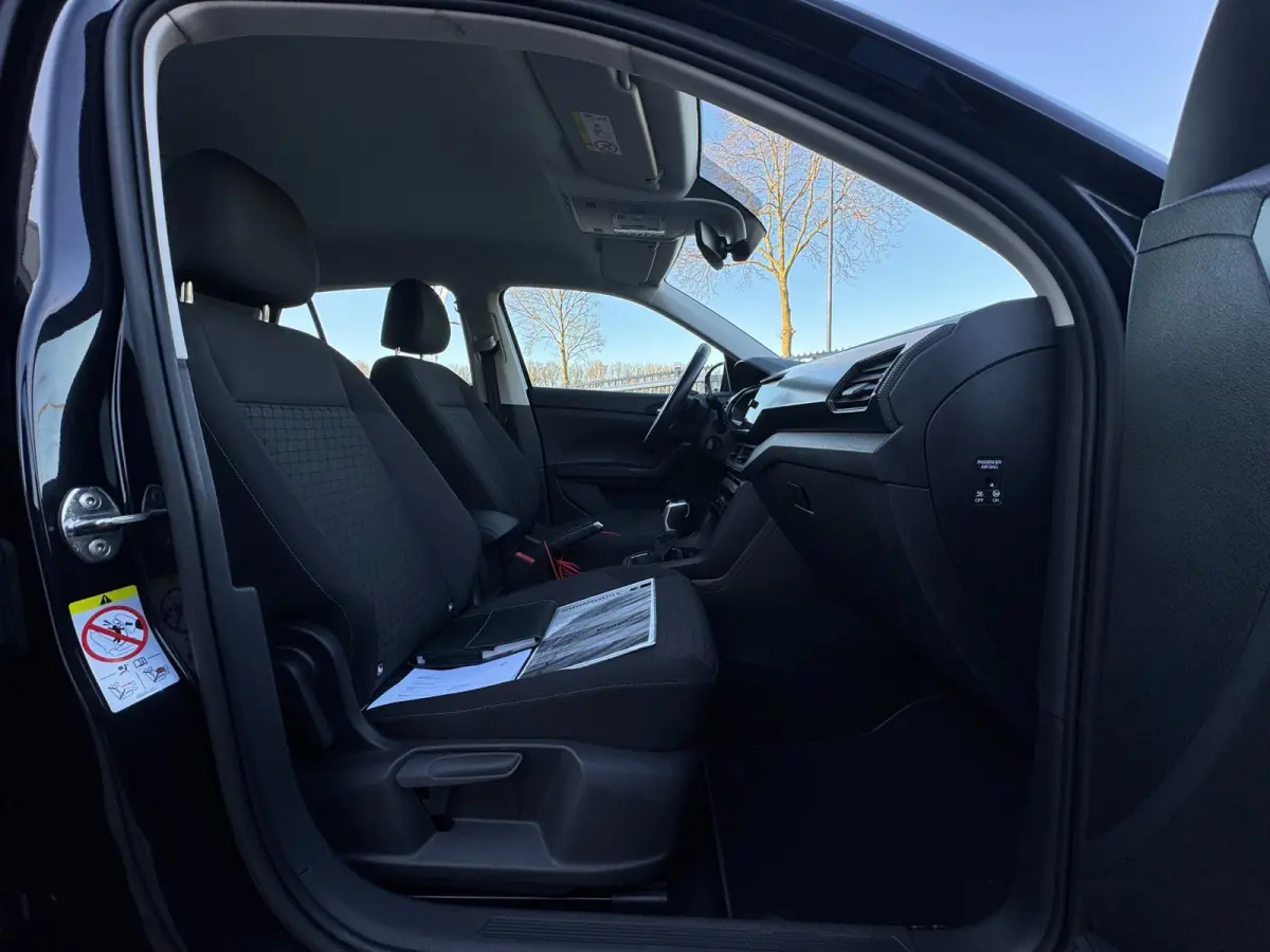 1.0 TSI Life CAMERA / PDC VOOR & ACHTER / CARPLAY / STOELVERWARMING / CLIMATE CONTROL / ELEKTR. INKLAPB SPIEGEL