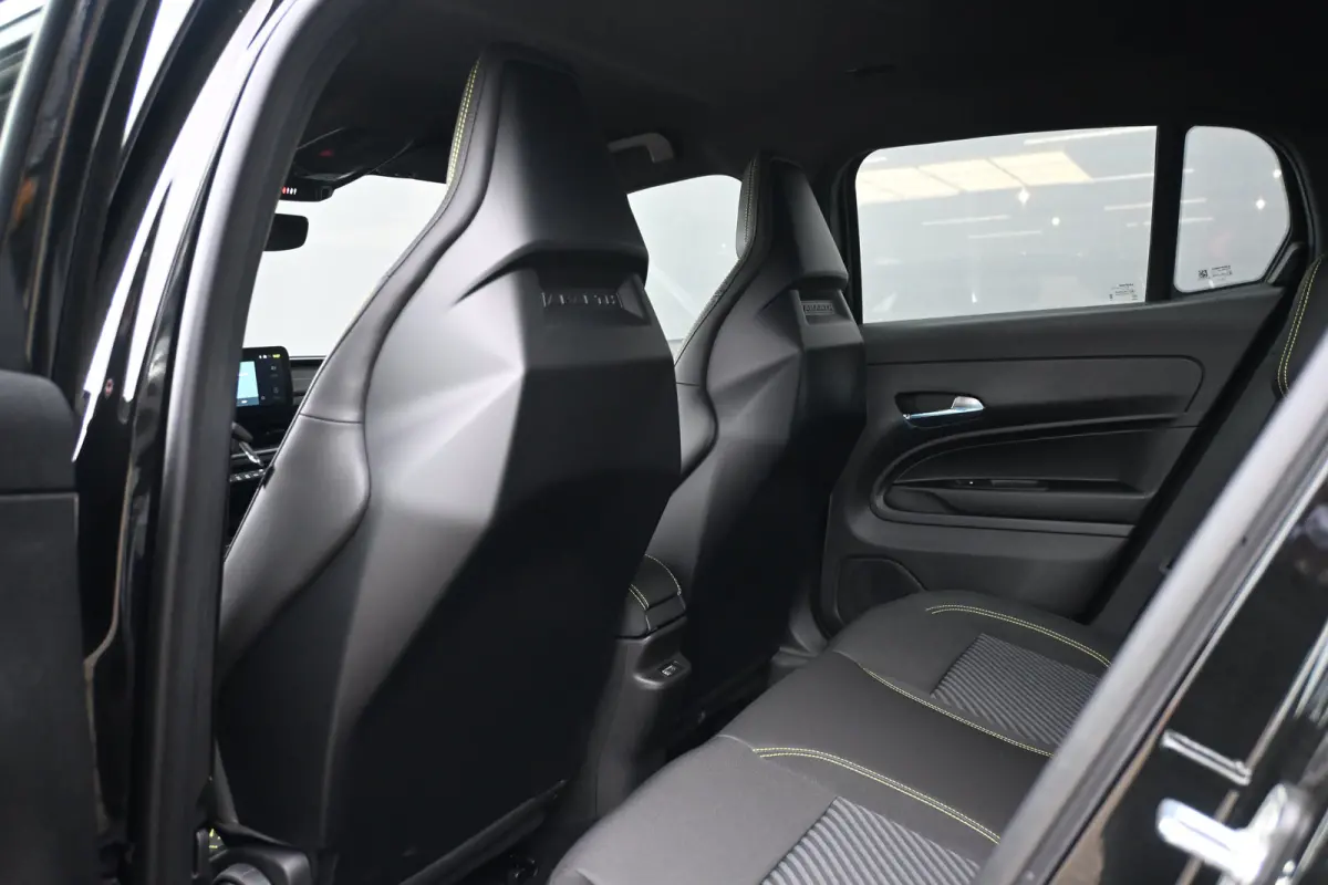 Turismo 54 kWh 240pk 8 Jaar Garantie! | Sportstoelen | Adaptive Cruise | 20"LMV |
