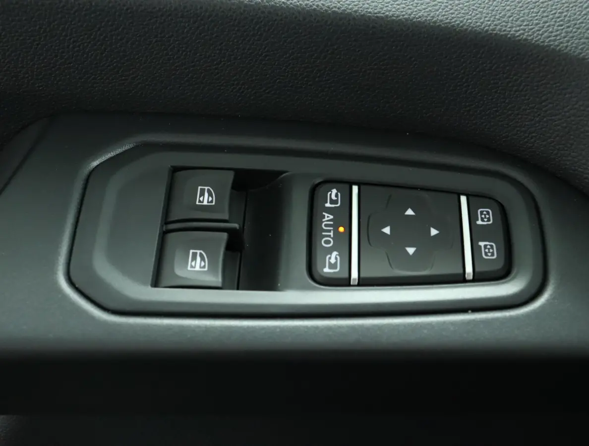 L2H1 T29 GB Comfort | Navigatie | Parkeercamera |