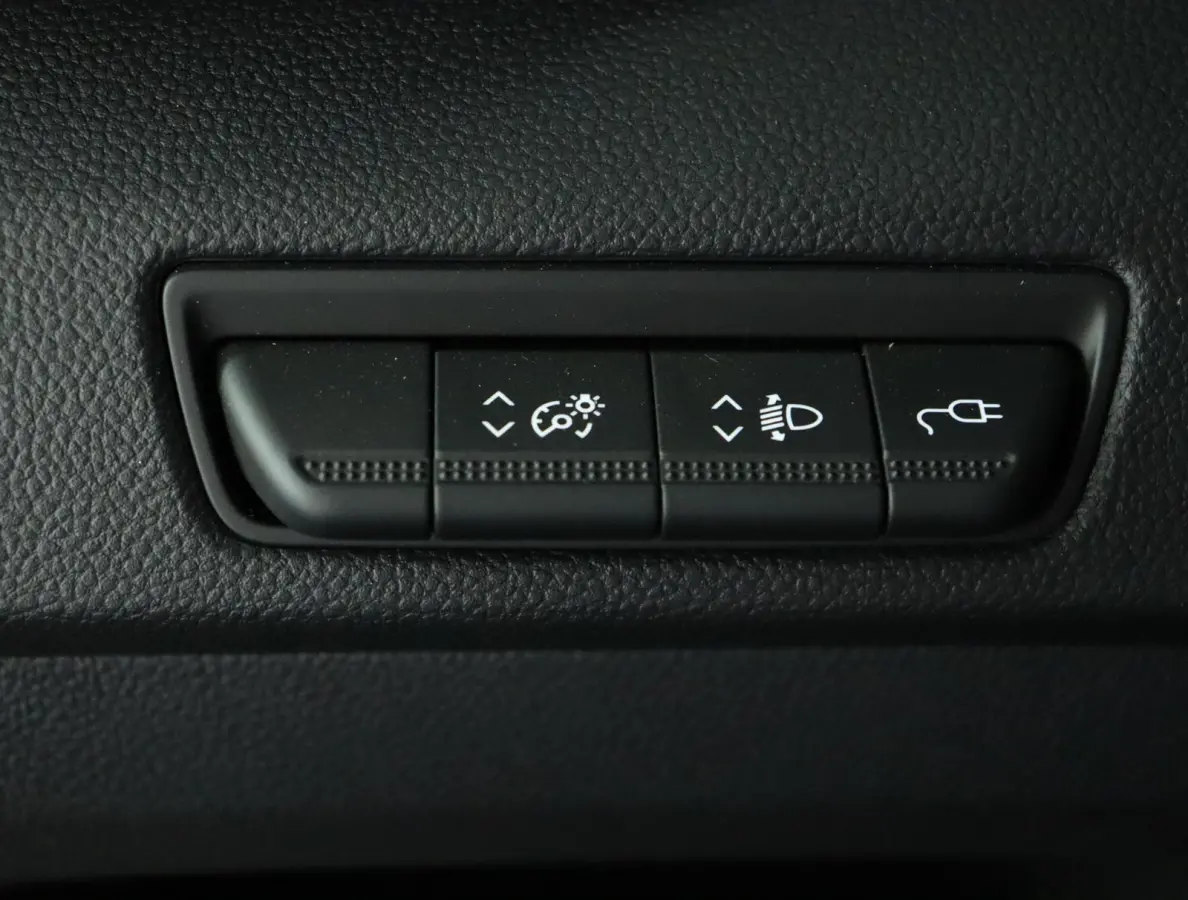 L2H1 T29 GB Comfort | Navigatie | Parkeercamera |