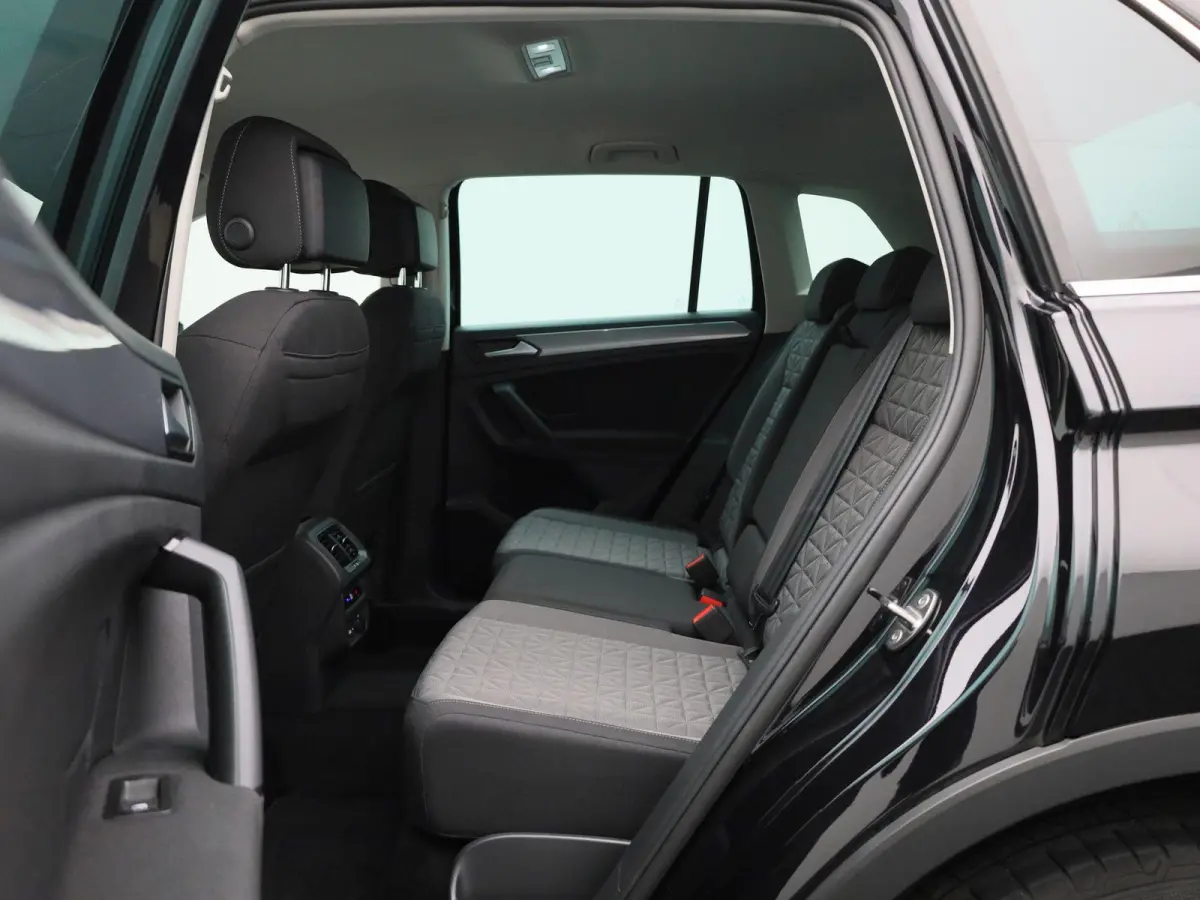1.5 TSI Life Business 130 PK| Origineel Nederlands | 1e Eigenaar | Navigatie | Achterklep Elektrisch | Stoelverwarming | Stuurwielverwarming | Climatronic | Parkeersensoren Voor & Achter