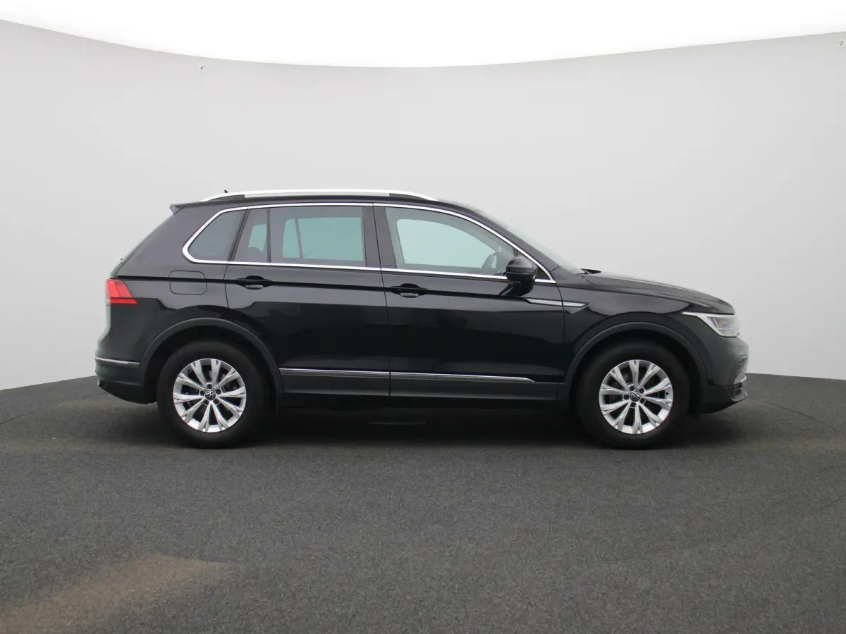 1.5 TSI Life Business 130 PK| Origineel Nederlands | 1e Eigenaar | Navigatie | Achterklep Elektrisch | Stoelverwarming | Stuurwielverwarming | Climatronic | Parkeersensoren Voor & Achter