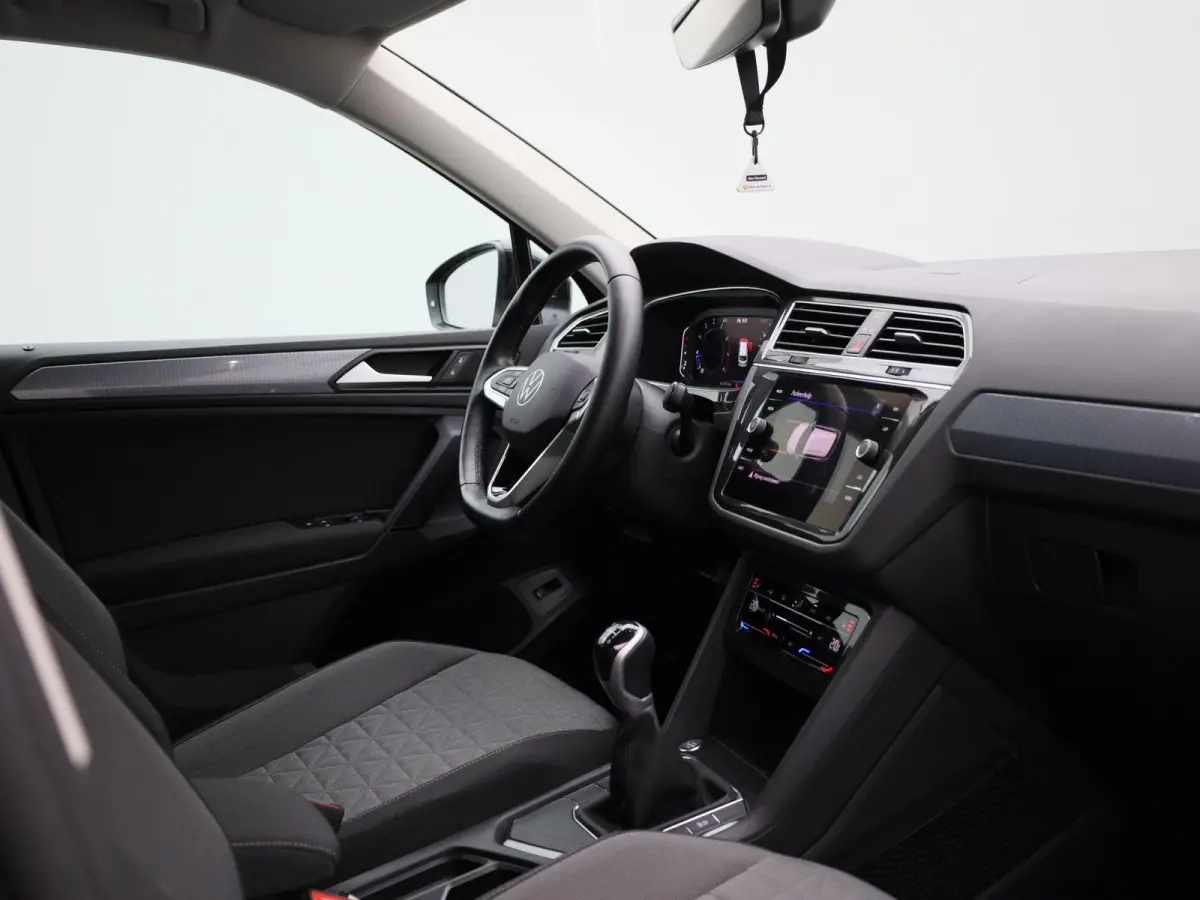 1.5 TSI Life Business 130 PK| Origineel Nederlands | 1e Eigenaar | Navigatie | Achterklep Elektrisch | Stoelverwarming | Stuurwielverwarming | Climatronic | Parkeersensoren Voor & Achter