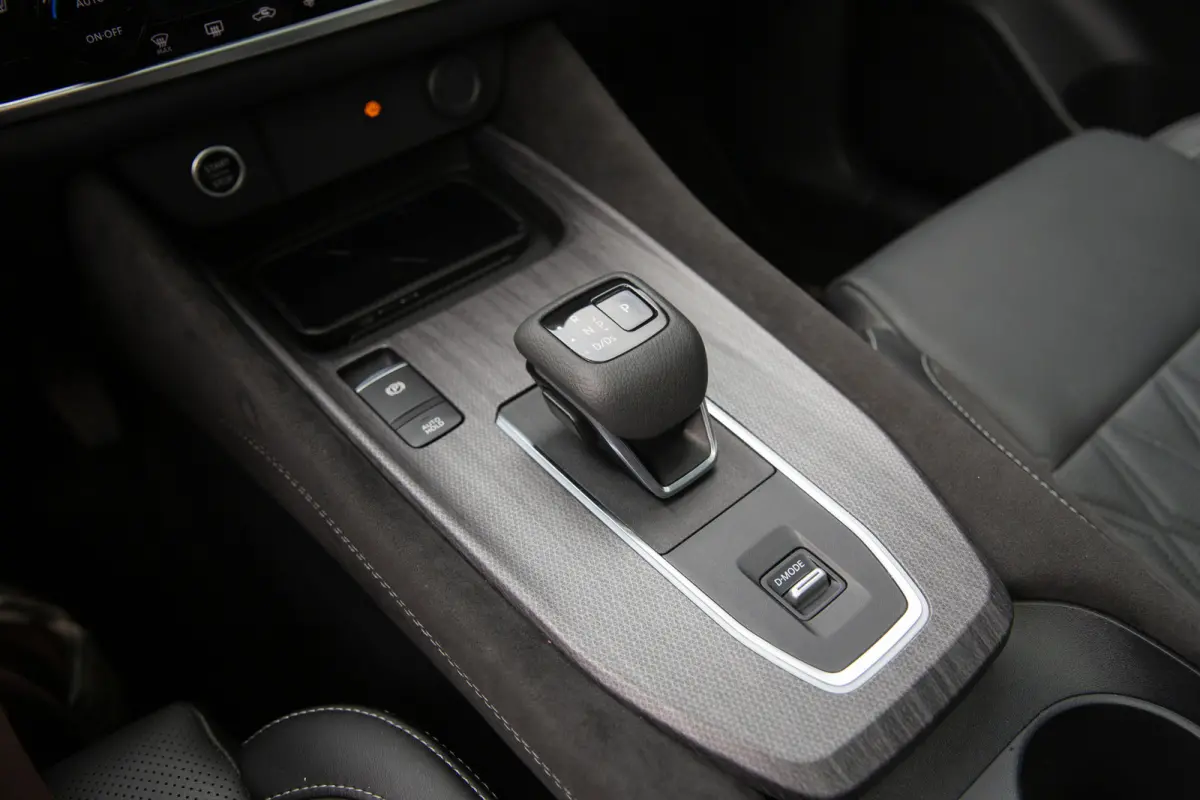 1.3 MHEV Xtronic Tekna Plus Propilot , Panoramadak, Adap. cruise, 360°/3D camera,