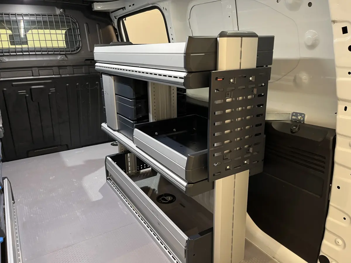 1.5 BlueHDI 130 PK L2 Automaat Servicebus / Sortimo Inrichting / Schuifdeur L + R / Euro 6 / Airco / Camera / Cruise Control / CarPlay / 64.600 KM !!