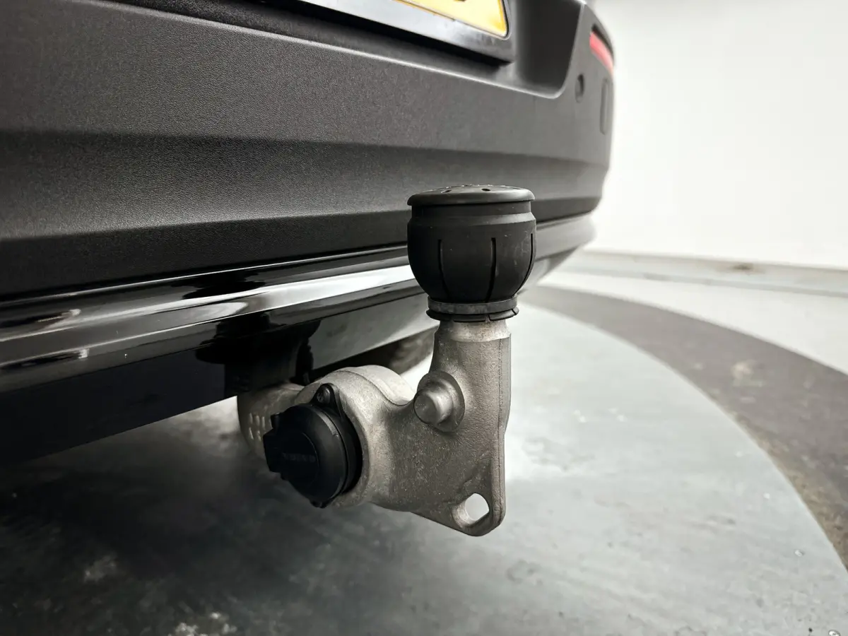 T4 Plug-in hybrid Plus Dark | Parkeercamera | Stoel- en Stuurverwarming | Trekhaak
