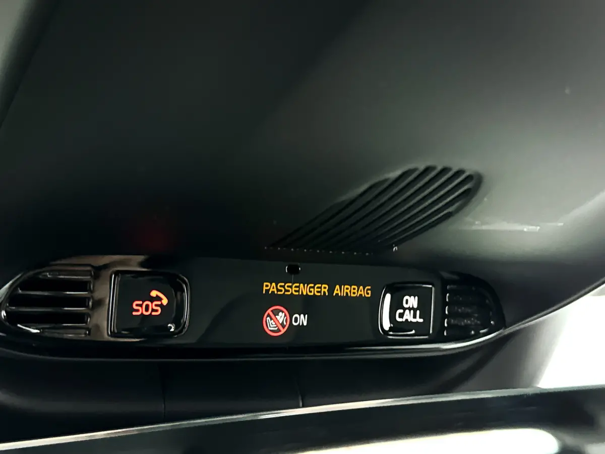 T4 Plug-in hybrid Plus Dark | Parkeercamera | Stoel- en Stuurverwarming | Trekhaak