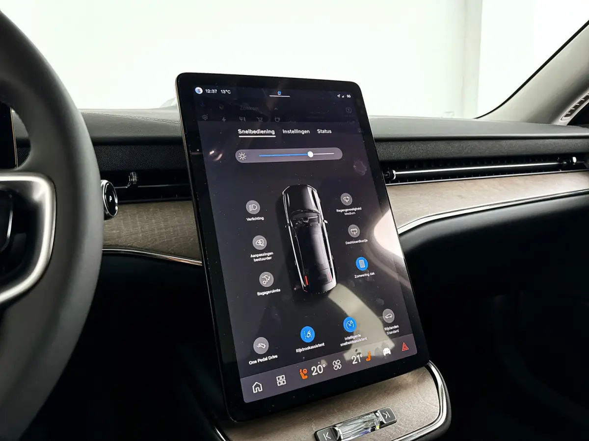 Single Motor Extended Range Ultra 92 kWh | Panoramadak | 360° camera | Head-up Display | Bowers & Wilkins | Luchtvering | Stoelventilatie | Stoel- en Stuurverwarming