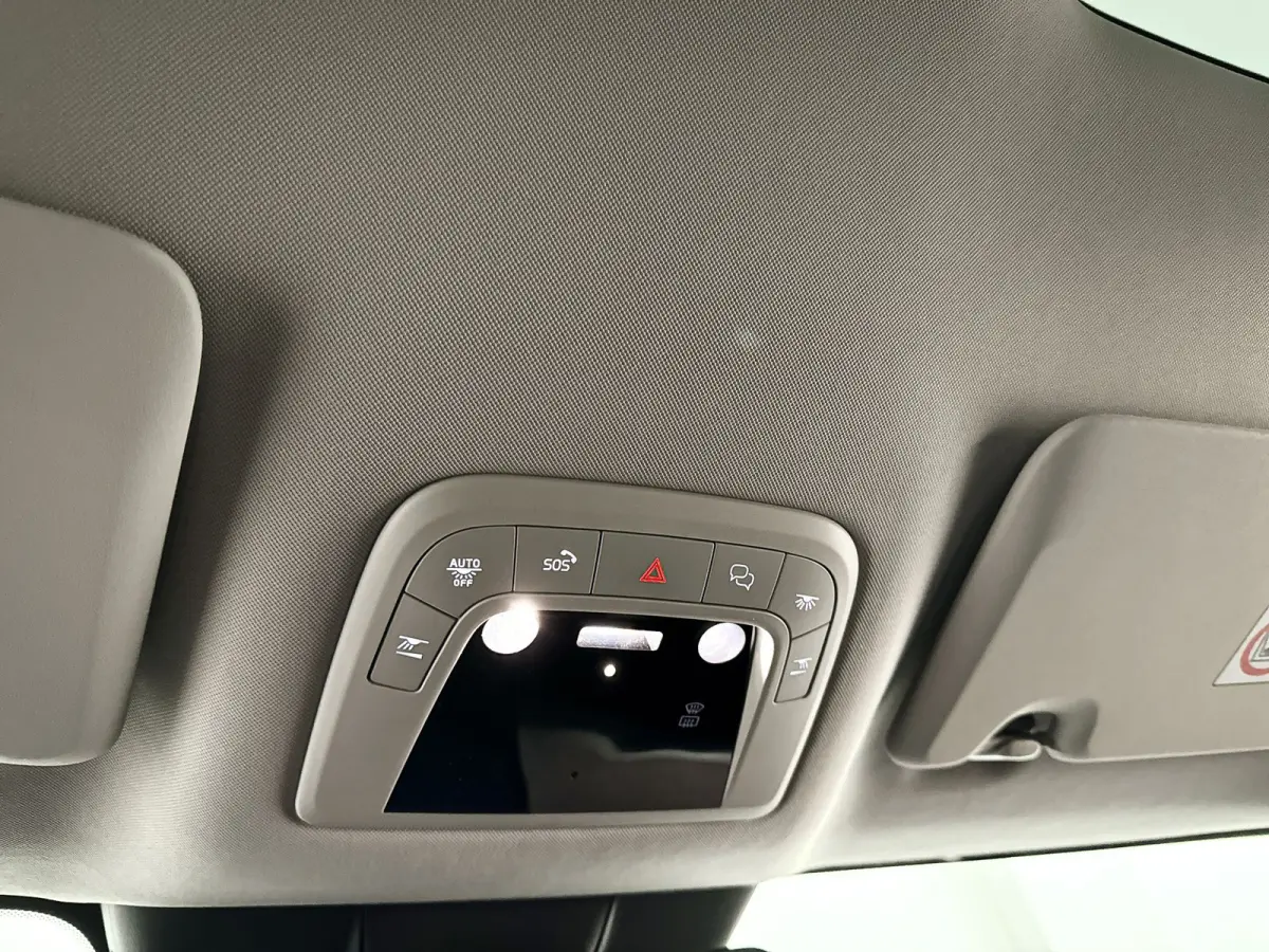 Single Motor Extended Range Ultra 92 kWh | Panoramadak | 360° camera | Head-up Display | Bowers & Wilkins | Luchtvering | Stoelventilatie | Stoel- en Stuurverwarming
