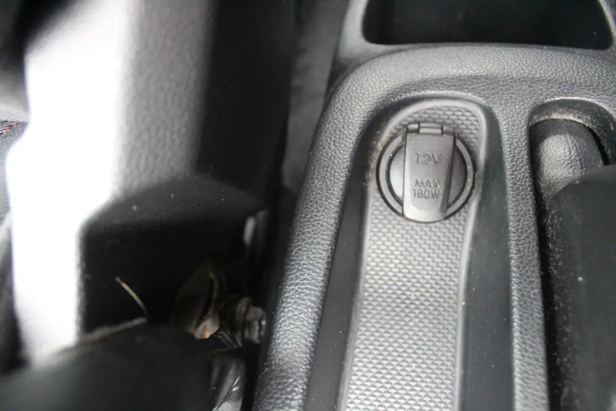 1.0i Comfort 5p. Apple/Android Carplay l Cruise control l Navi l Airco