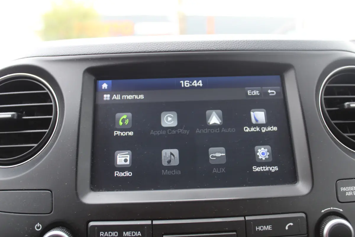 1.0i Comfort 5p. Apple/Android Carplay l Cruise control l Navi l Airco