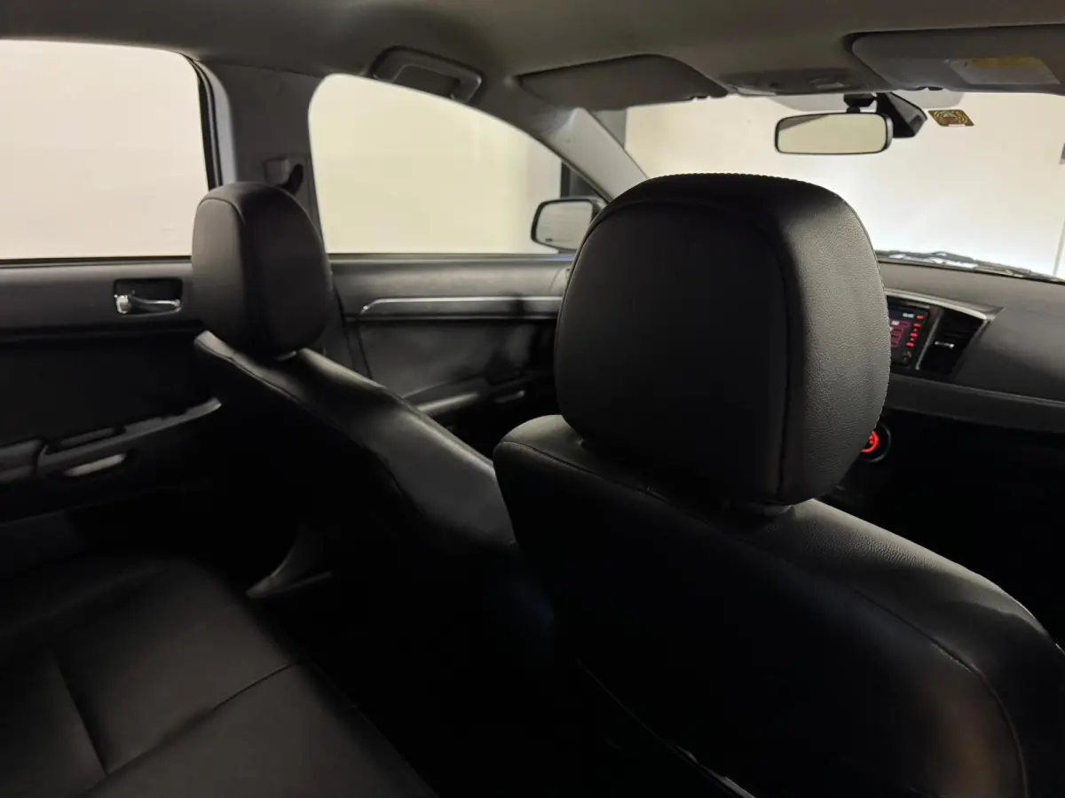Sports Sedan 2.0 Evolution Ralliart GSR KEYLESS NAVI