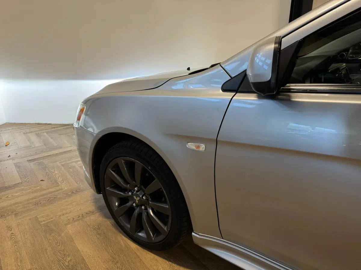 Sports Sedan 2.0 Evolution Ralliart GSR KEYLESS NAVI