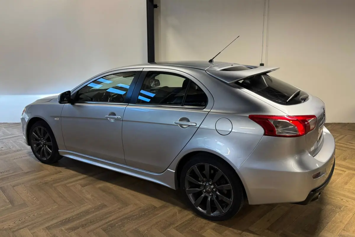 Sports Sedan 2.0 Evolution Ralliart GSR KEYLESS NAVI