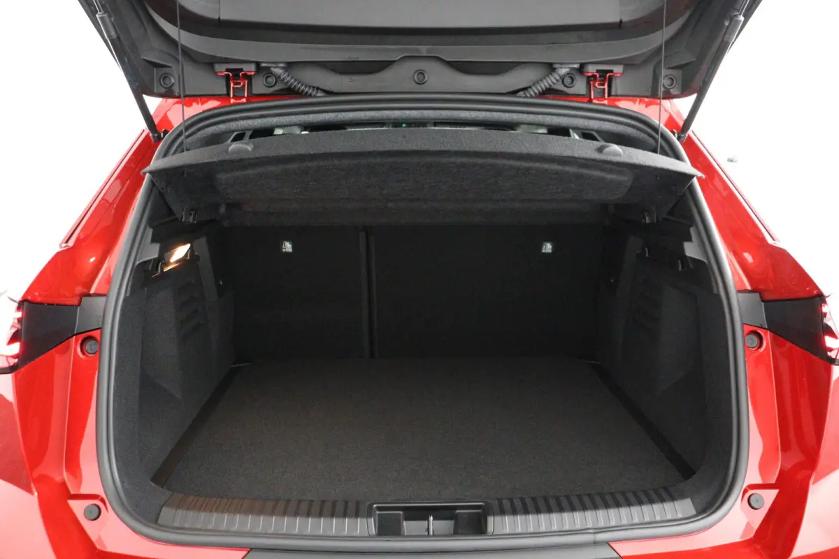 evolution full hybrid E-Tech 145 | Google Navigatie | Parkeercamera | Climate Control |