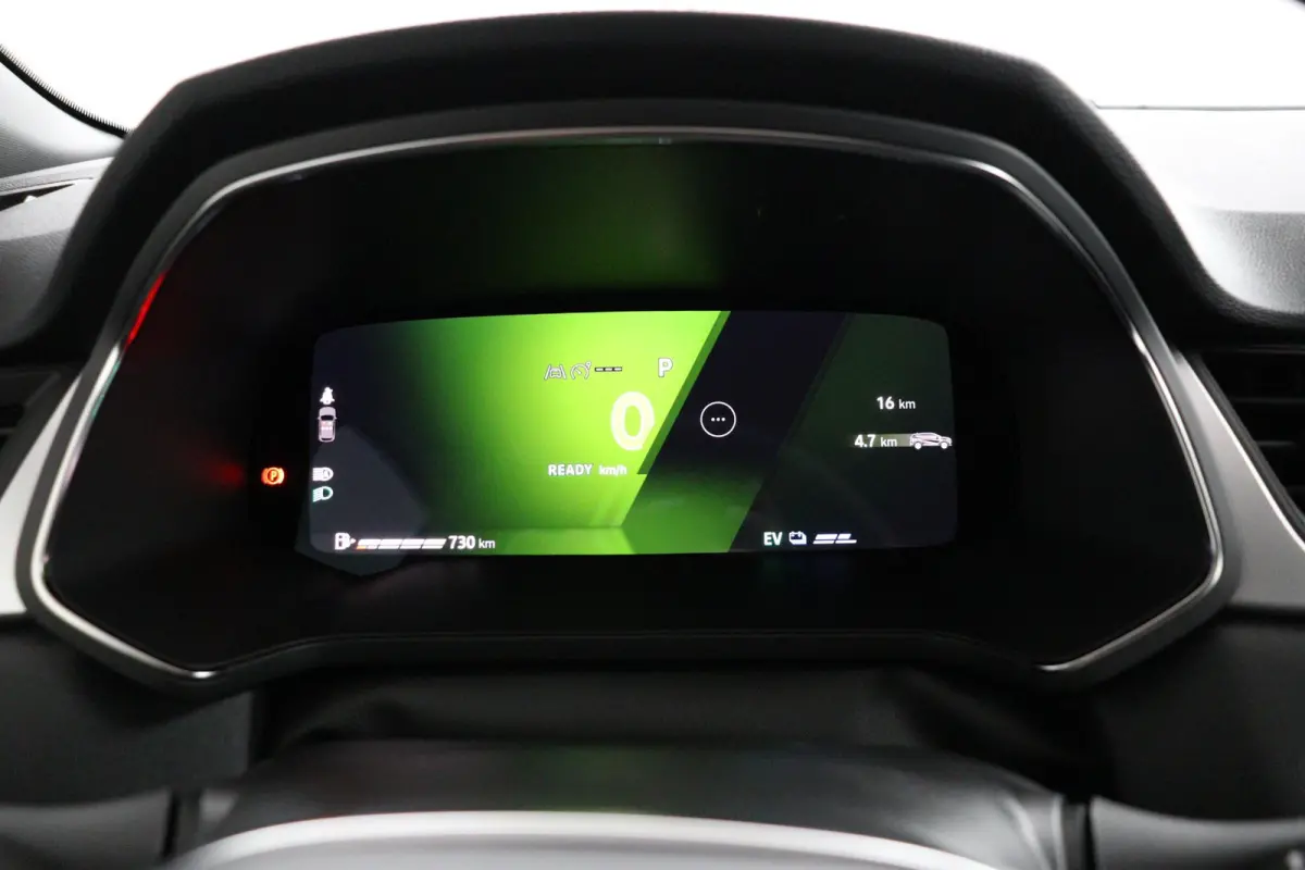 evolution full hybrid E-Tech 145 | Google Navigatie | Parkeercamera | Climate Control |