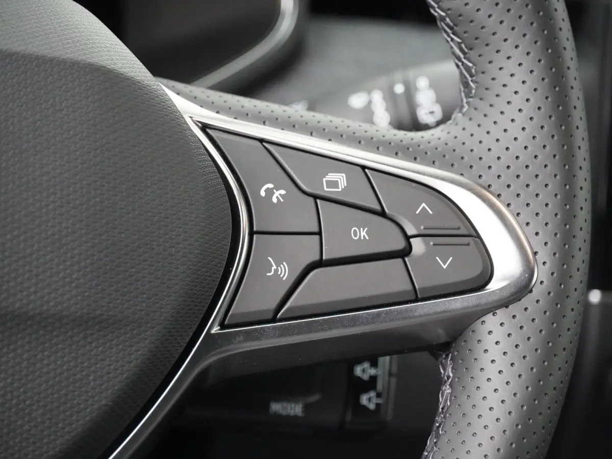 techno full hybrid E-Tech 145 | Groot Navi | Parkeercamera | Stoel- & Stuurverw. |