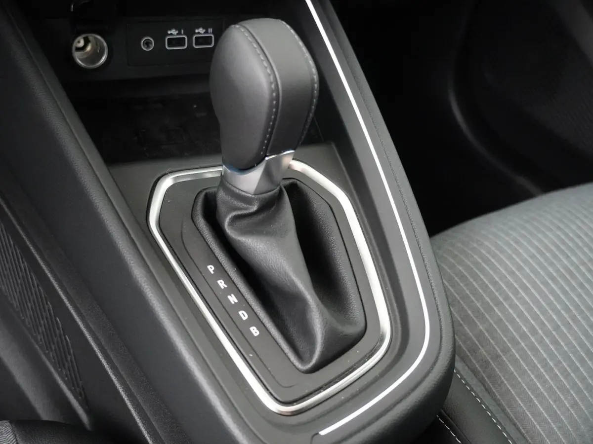 techno full hybrid E-Tech 145 | Groot Navi | Parkeercamera | Stoel- & Stuurverw. |