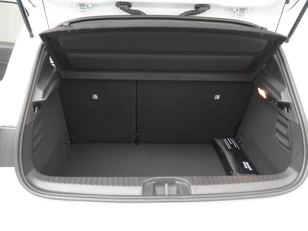techno full hybrid E-Tech 145 | Groot Navi | Parkeercamera | Stoel- & Stuurverw. |