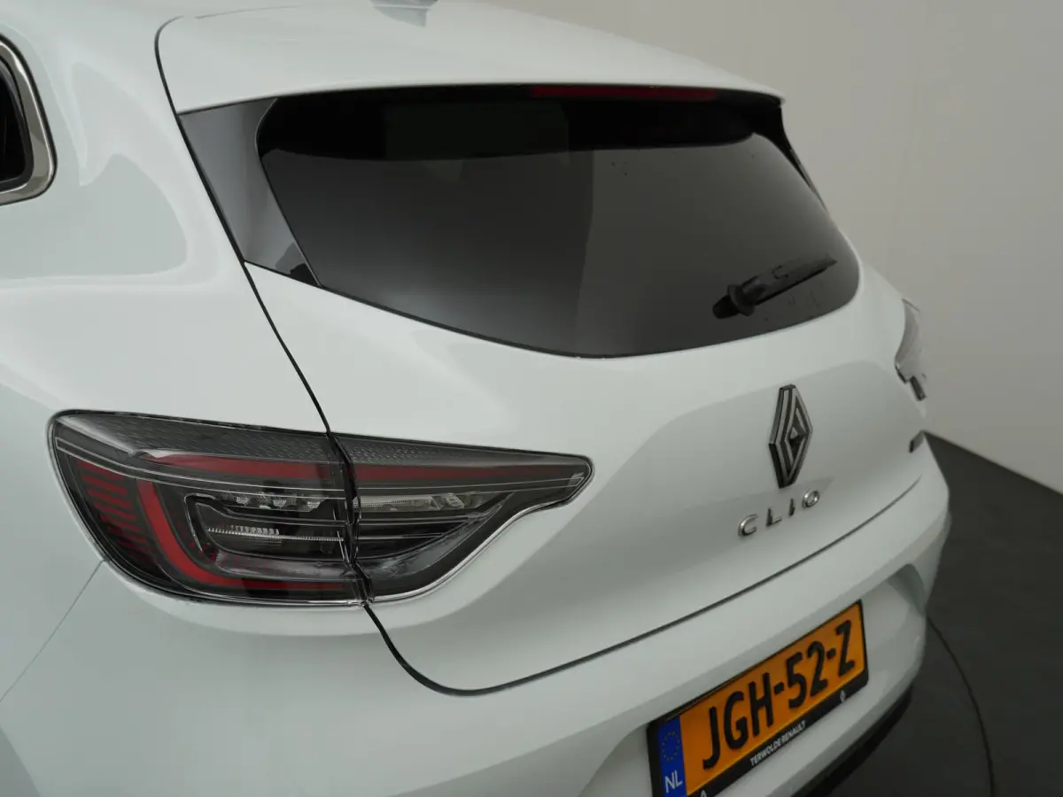 techno full hybrid E-Tech 145 | Groot Navi | Parkeercamera | Stoel- & Stuurverw. |