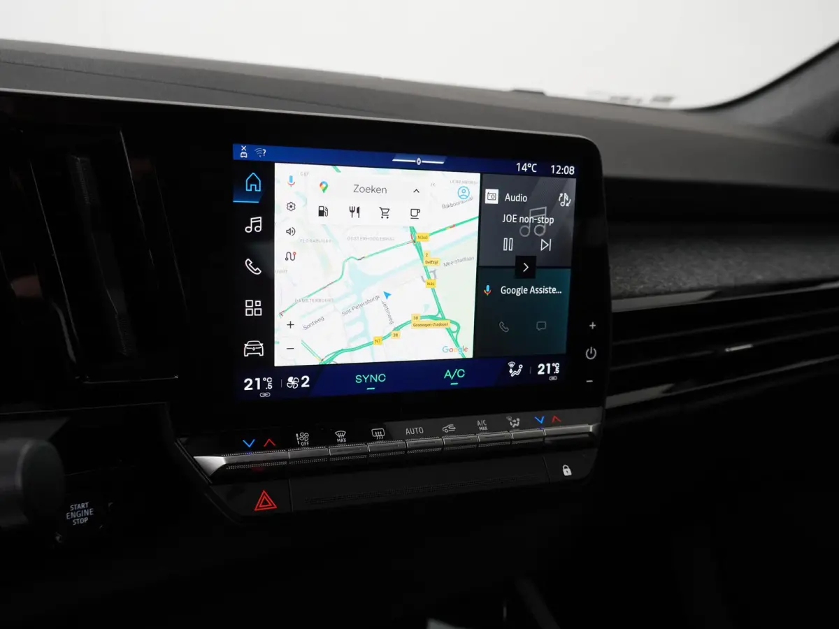 evolution full hybrid E-Tech 200 | Parkeercamera | Google Navigatie | Keyless Entry |