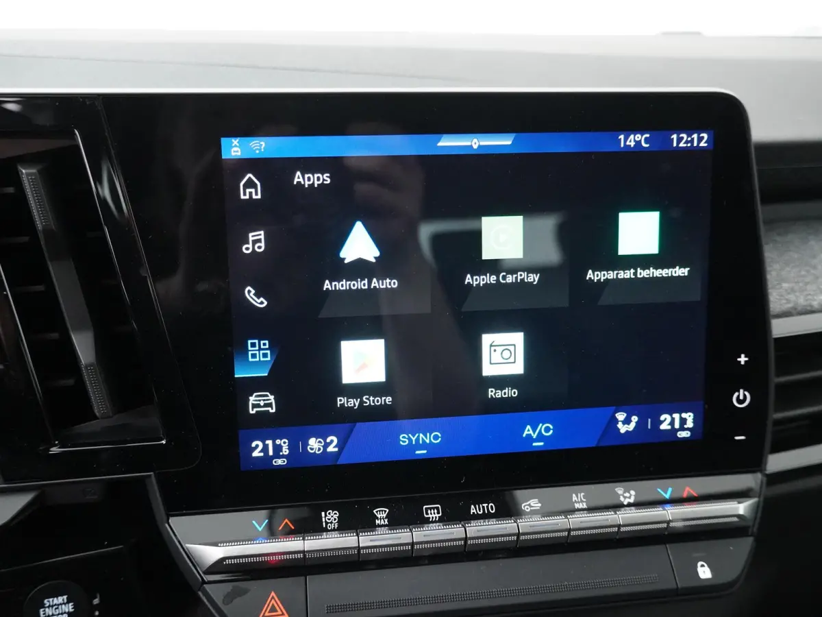 evolution full hybrid E-Tech 200 | Parkeercamera | Google Navigatie | Keyless Entry |